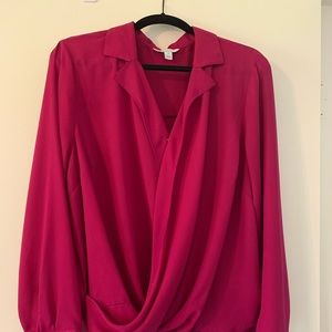 Lightweight long sleeve shirt.